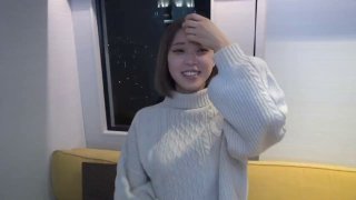 【170cm顶级美腿女神】这妹子太骚了，无毛骚逼各种道具，大茄子凳子腿棒球棍