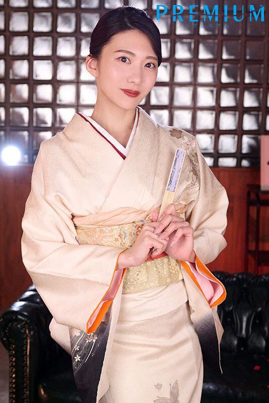 烽火戏诸侯来大姨妈也要操！极品美乳大学生！【完整版44分钟已上传简 介】